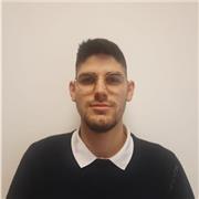 Sono uno studente di laurea magistrale in economia aziendale con vasta esperienza nell'insegnamento a studenti di ogni età